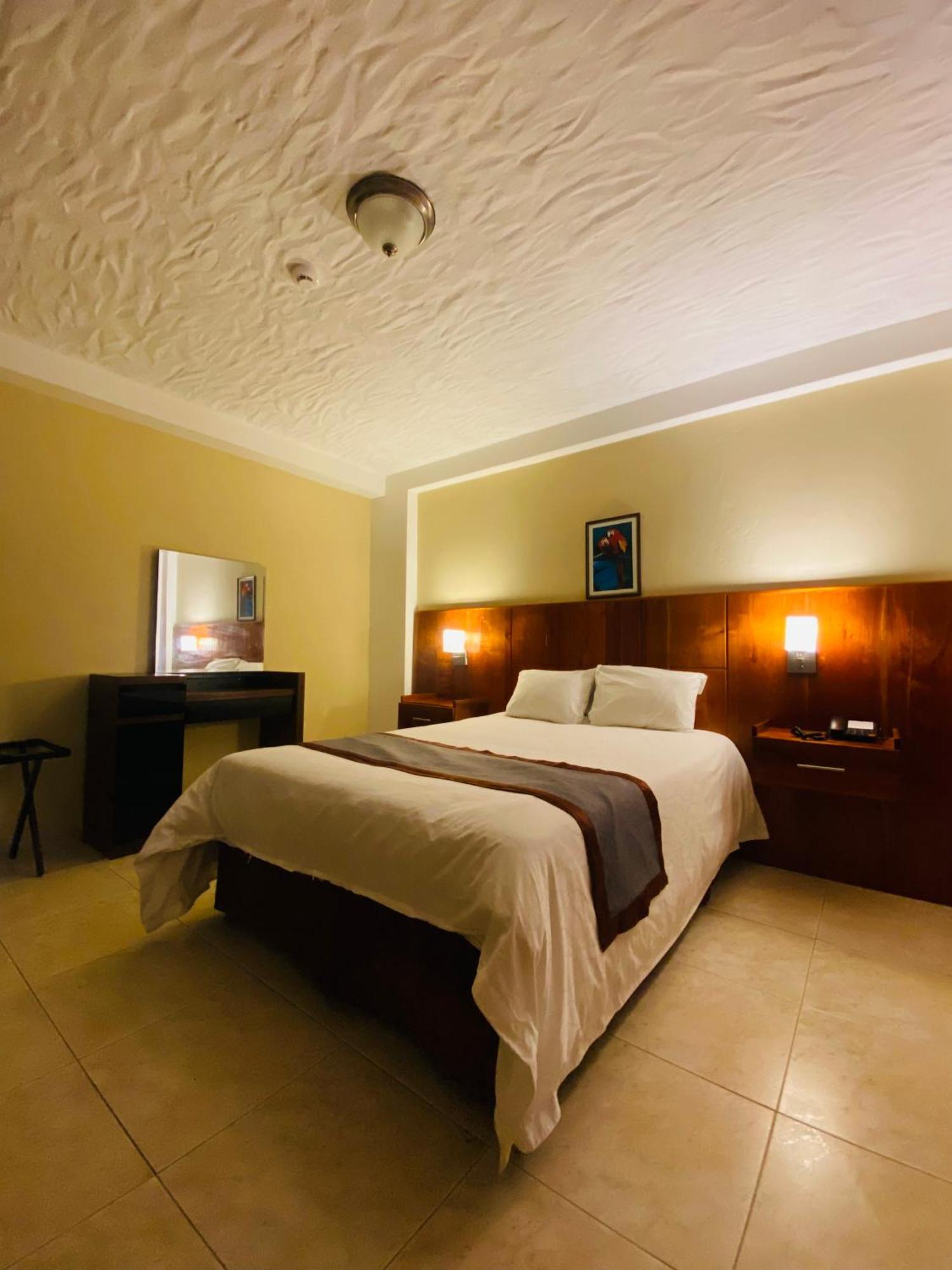 Hotel Guacamaya Penonome Exterior photo